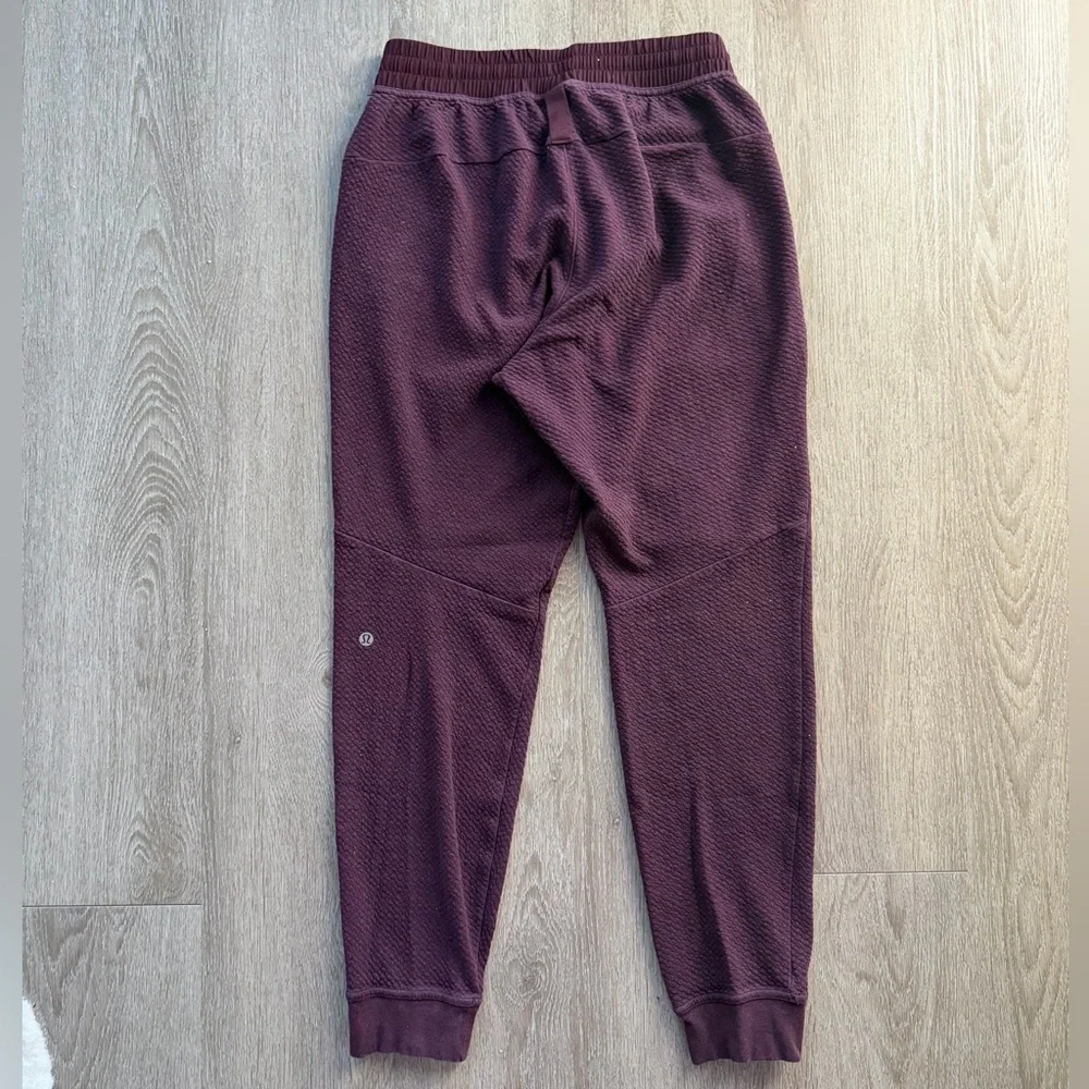 Lululemon At Ease Jogger Red Merlot Textured Knit Sweatpants Men Small